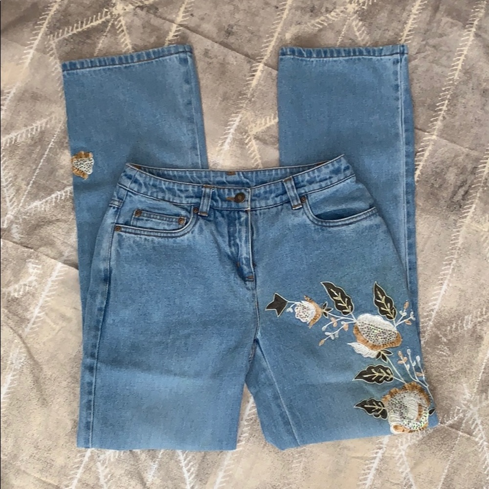 High waisted jeans